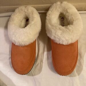 Sorel Women's Orange and White Fur-Lined Slippers